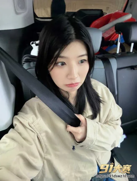 9W800px 抖音2.7万粉女网红 Freya 被前男友pdf爆料大学恋爱间出轨 多次与不同男生聊骚约炮!-7