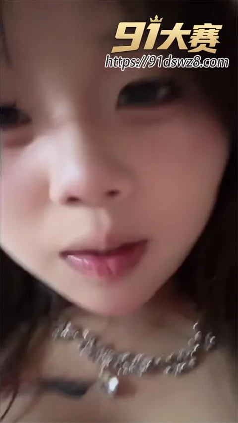 photo20260812170948 抖音网红 没有好脾气 巨乳大奶嫩妹自慰抠逼流出 无毛极品脸穴同框 20分钟有声助飞-2