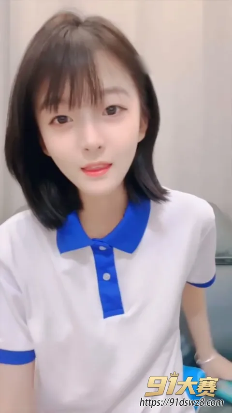 图1 高颜值冷白皮短发妹 敏感的身体自慰 嫩穴高潮喷水 骑乘后入被插到淫叫连连-1