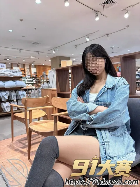 IMAGE 20261003 11:46:57 海角大神 30岁堂姐 找机会说服堂姐在操一次屁眼 想试试双洞齐插!-1