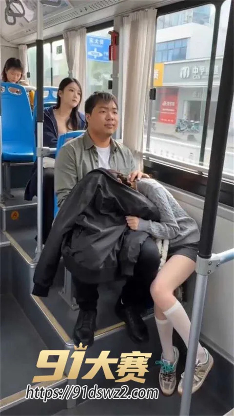 Snipaste20260829173017 AI成人短剧 乖乖女之发廊老师第二集 公交回忆当众被操 姐妹卖逼抢客 怒去医院隆最大胸-1