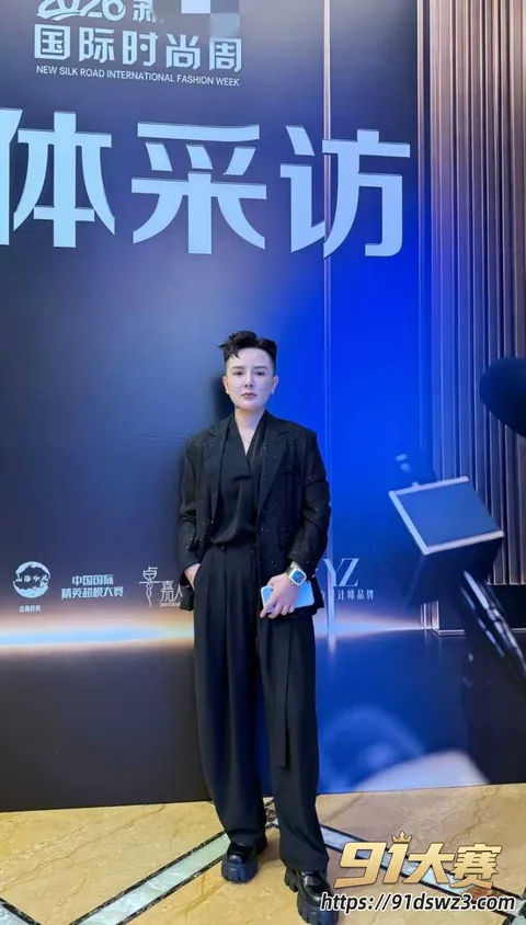 17W800px 抖音53w粉女网红 王小萌 被爆多段出轨 晒床酒店开房细节 劲爆多方撕逼-17