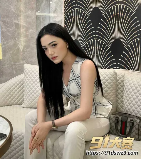 29W800px 抖音53w粉女网红 王小萌 被爆多段出轨 晒床酒店开房细节 劲爆多方撕逼-10