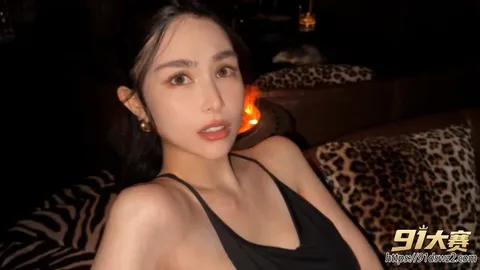 图1 AI成人短剧 昆凌 天王嫂酒吧寻找刺激 被催眠后彻底得到释放 淫语不断画面冲击力拉满-1