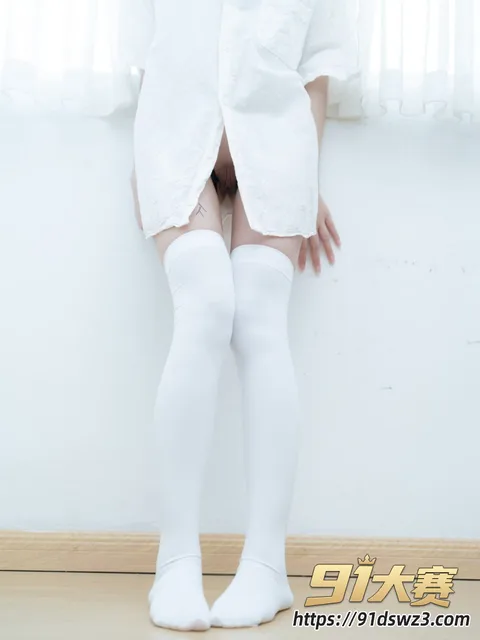 photo20240313143439W800px 黑丝美腿萝莉 少女秩序晞可 酒店捆绑挠脚心福利来袭 被摄影师束缚四肢香脚遭殃-4