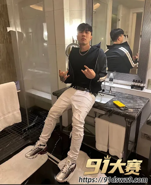 IMAGE 20261005 14:43:39 极品女网红 樱喰霓萘 被前男友再次爆料 说唱歌手孙敏捷称其出轨陪大哥 琪琪格被卷进无缝衔接-27
