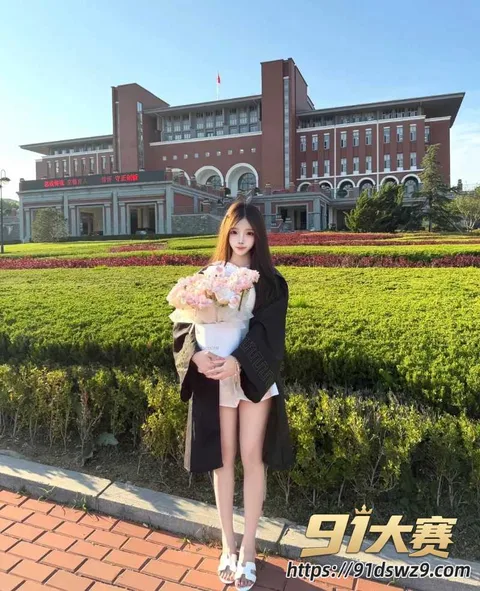 7W800px 抖音情侣博主女网红 凡凡酱 爆料男友出轨马来华人 国内国外藏娇 发现后气急败坏!-6