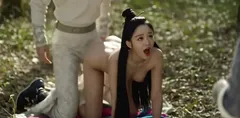 杨雨潼饰赵灵儿仙灵岛被李逍遥激烈缠绵 徐好饰林月如骑乘狂野 胡意旋饰阿奴深情吞纳 仙剑反差大戏太顶!