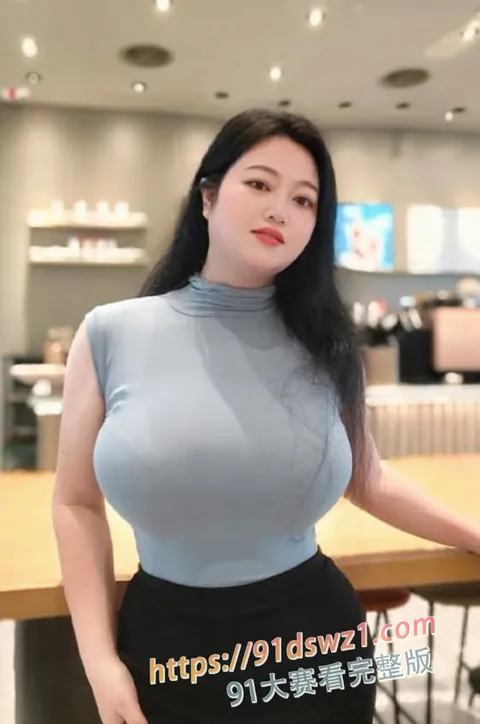 妖娆的丈母娘1 妖娆的丈母娘 巨乳丈母娘黑丝渔网旗袍分叉 漏逼满满诱惑 施展魅力太骚-1