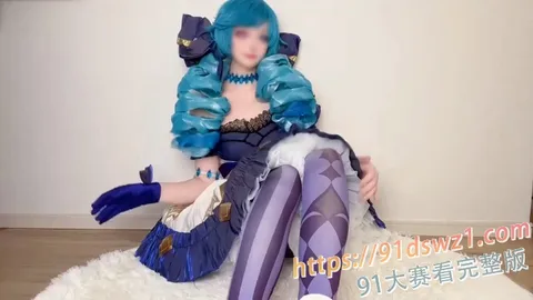 图1 巨乳嫩妹 斓毒 COS灵罗娃娃 三个手指猛扣嫩穴 高潮淫水直流四溢 诱惑力拉满-1